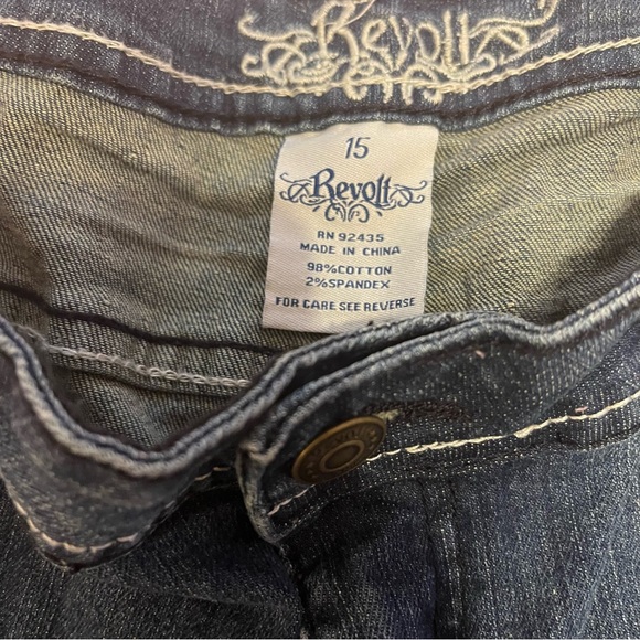 NWOT! Revolt Dark Denim Distressed Straight Leg Jeans, Juniors 15 - Picture 7 of 7